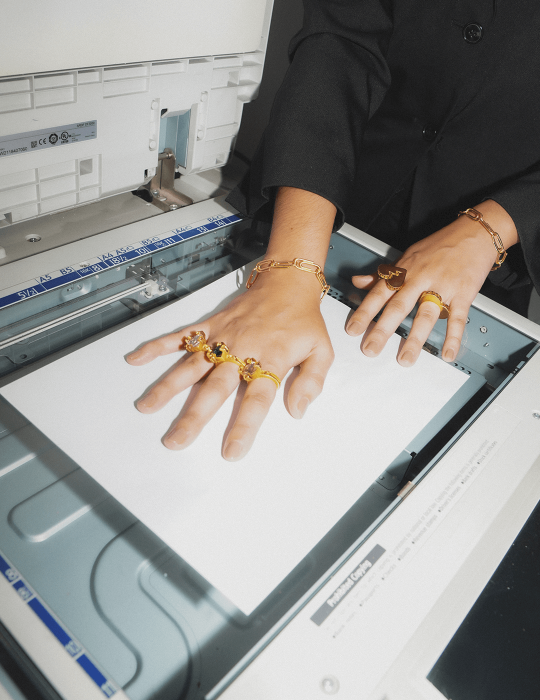 Anillo CARDBOARD HEART